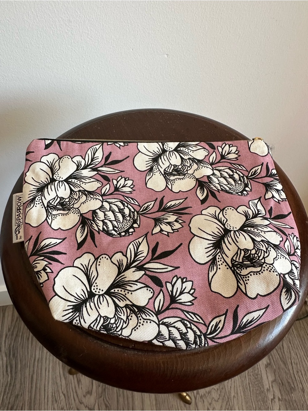 Elizabeth Arden Pink White Black Floral Cosmetic Pouch